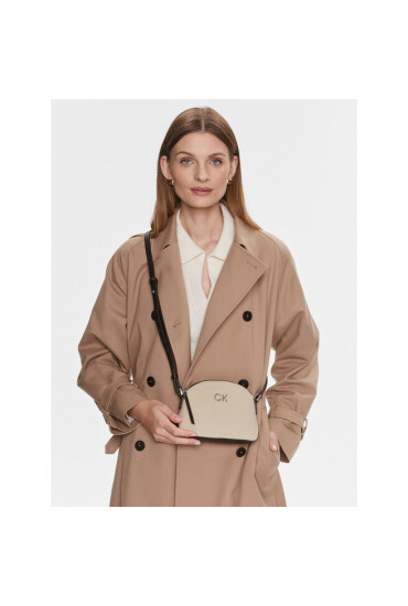 Calvin Klein Дамска чанта Re-Lock Seasonal Xbody Sm_Canvas K60K611793 Екрю - Mera.bg