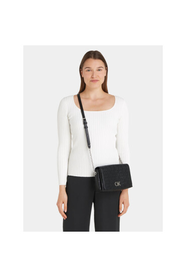 Calvin Klein Дамска чанта Re-Lock Shoulder Bag Md - Emb K60K611061 Ck Black BAX - Mera.bg