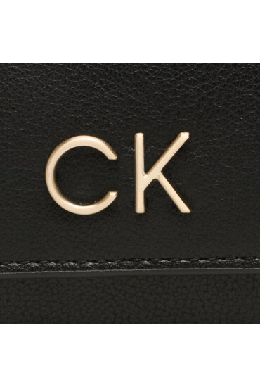 Calvin Klein Дамска чанта Re-Lock Trifold Sm W/Strap K60K611010 Черен - Mera.bg