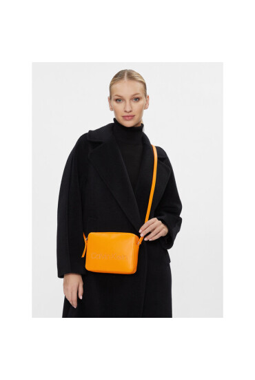Calvin Klein Дамска чанта Set Camera Bag K60K609123 Оранжев - Mera.bg