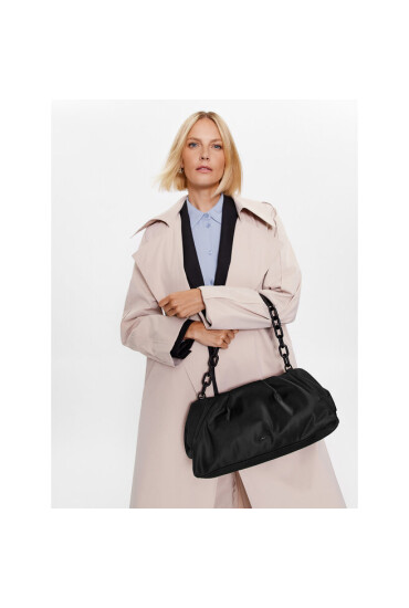 Calvin Klein Дамска чанта Soft Nylon Shoulder Bag Lg K60K610647 Черен - Mera.bg