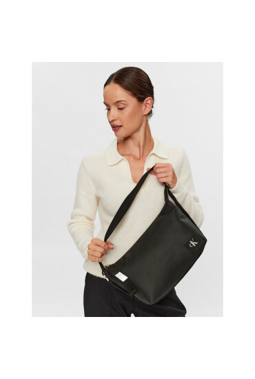 Calvin Klein Дамска чанта Tagged Shoulder Bag28 K60K610835 BDS - Mera.bg