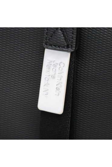 Calvin Klein Дамска чанта Tagged Slim Tote34 K60K610834 Черен - Mera.bg