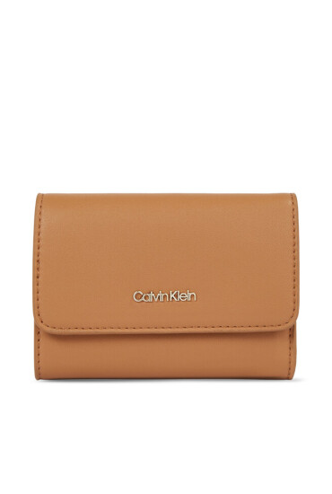 Calvin Klein Дамски портфейл Ck Must Trifold Sm K60K607251 Brown Sugar GA5 - Mera.bg