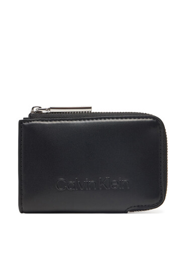 Calvin Klein Портфейл Embossed Logo Zip Cardholder K60K613157 Черен - Mera.bg