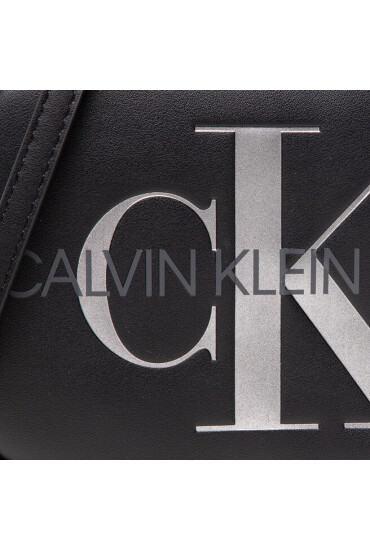 Calvin Klein Jeans Дамска чанта - Mera.bg