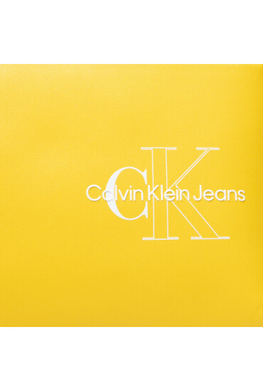 Calvin Klein Jeans Дамска чанта - Mera.bg