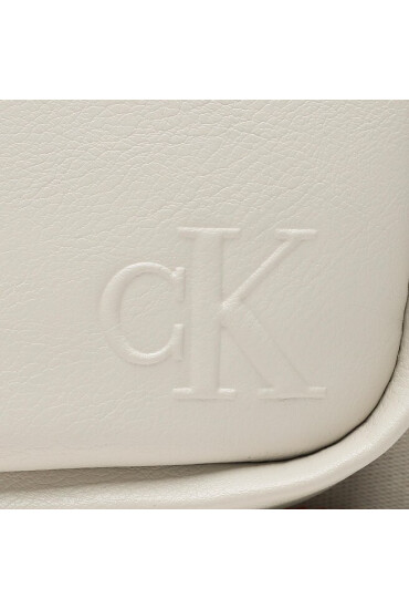 Calvin Klein Jeans Дамска чанта Ultralight Dbl Zip Camera Bag21 K60K610057 ACF - Mera.bg