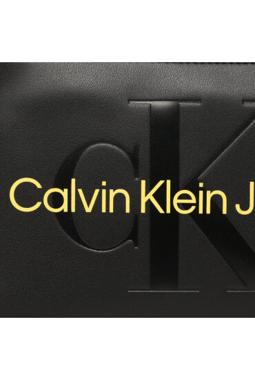 Calvin Klein Jeans Дамска чанта Sculpted Camera Pouch2I Mono K60K610681 Черен - Mera.bg