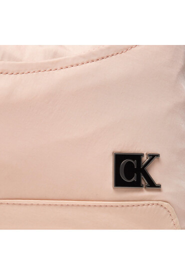 Calvin Klein Jeans Дамска чанта Feminine Nylon Shoulder Bag K60K608955 TFT - Mera.bg