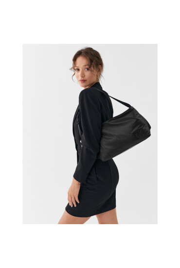 Calvin Klein Jeans Дамска чанта Modern Ew Shoulder Bag33 Solid K60K610837 Черен - Mera.bg