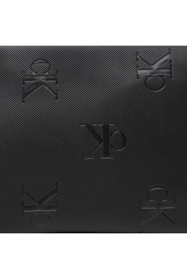 Calvin Klein Jeans Дамска чанта Monogram Soft Camera Bag22 Aop K50K510692 0GK - Mera.bg