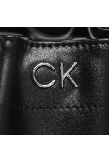 Calvin Klein Jeans Дамска чанта Re-Lock Drawstring Bag Mini K60K610450 Черен - Mera.bg
