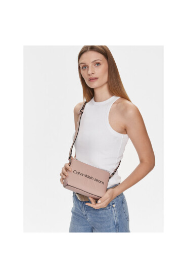 Calvin Klein Jeans Дамска чанта Sculpted Camera Pouch21 Mono K60K610681 Розов - Mera.bg