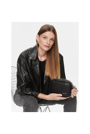 Calvin Klein Jeans Дамска чанта Sculpted Camerabag18 Snake K60K611518 Черен - Mera.bg