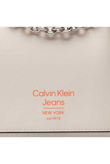 Calvin Klein Jeans Дамска чанта Sculpted Ew Flap Conv25 Spec K60K610072 Бежов - Mera.bg