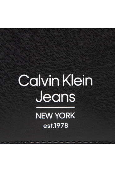 Calvin Klein Jeans Дамска чанта Sculpted Ew Flap Conv25 Spec K60K610072 Черен - Mera.bg