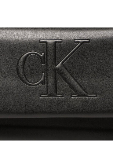 Calvin Klein Jeans Дамска чанта Sculpted Ew Flap25 Pipping K60K610308 BDS - Mera.bg