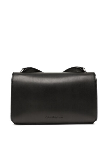 Calvin Klein Jeans Дамска чанта Sculpted Ew Flap25 Pipping K60K610308 BDS - Mera.bg