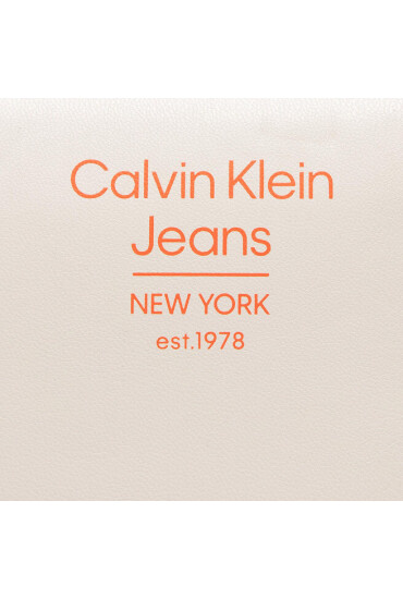 Calvin Klein Jeans Дамска чанта Sculpted Pouch w/Strap23 Spec K60K610076 ACF - Mera.bg