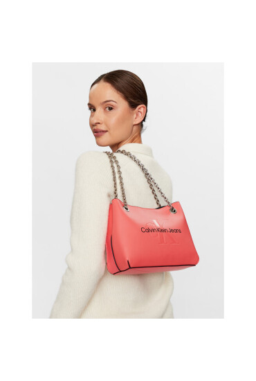 Calvin Klein Jeans Дамска чанта Sculpted Shoulder Bag 24 Mono K60K607831 Розов - Mera.bg