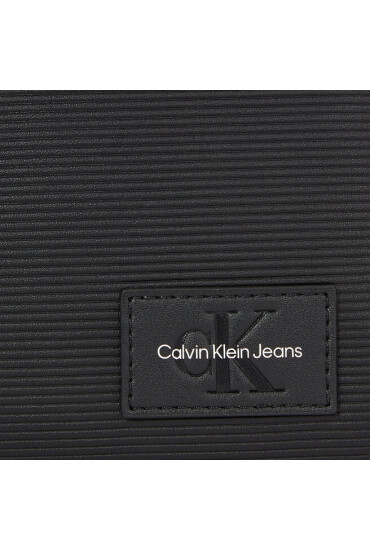 Calvin Klein Jeans Дамска чанта Sculpted Shoulder Bag24 Chain K60K611185 Black BDS - Mera.bg