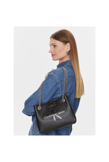 Calvin Klein Jeans Дамска чанта Sculpted Shoulder Bag24 Mono K60K607831 Black/Metallic Logo 0GL - Mera.bg