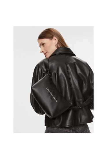 Calvin Klein Jeans Дамска чанта Sculpted Shoulderbag22 Mono K60K611549 Черен - Mera.bg