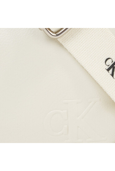 Calvin Klein Jeans Дамска чанта Ultralight Dblzipcamera Bag21 Pu K60K610326 Ivory YBI - Mera.bg