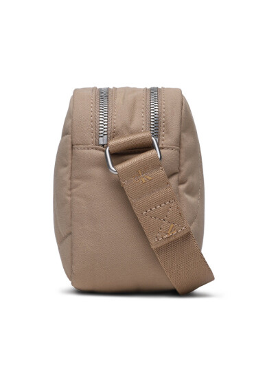 Calvin Klein Jeans Дамска чанта Ultralight Dblzipcamera Bag21 Qt K60K610853 Бежов - Mera.bg