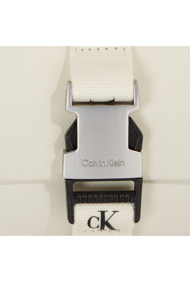 Calvin Klein Jeans Дамска чанта Ultralight Ew Flap25 Pu K60K610700 Ivory YBI - Mera.bg