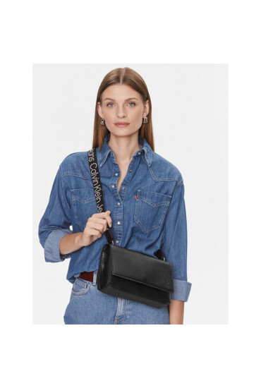 Calvin Klein Jeans Дамска чанта Ultralight Ew Flap25 Pu K60K611556 Черен - Mera.bg