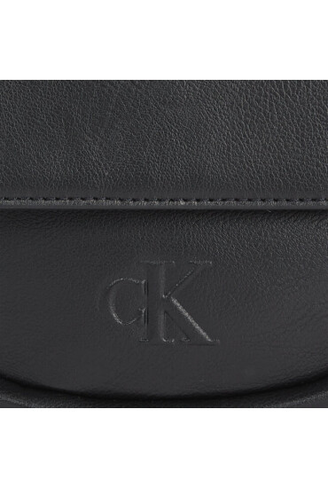 Calvin Klein Jeans Дамска чанта Ultralight Saddle22 Pu K60K610846 BDS - Mera.bg