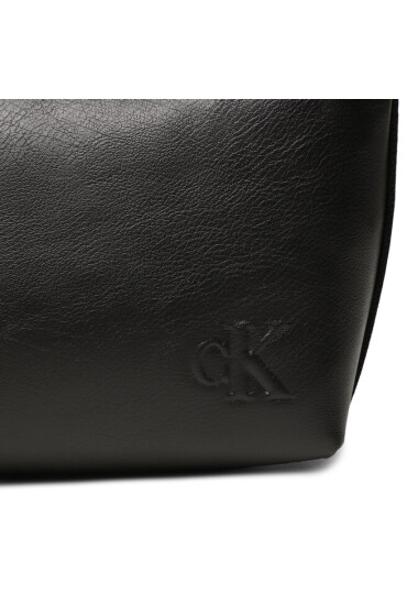 Calvin Klein Jeans Дамска чанта Ultralight Shoulder Bag22 Pu K60K610852 Черен - Mera.bg
