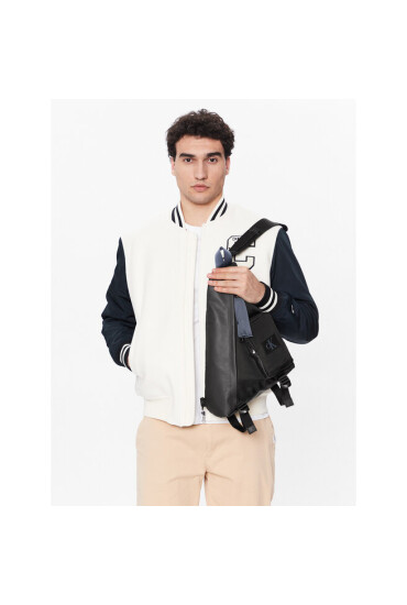 Calvin Klein Jeans Раница Park Culture Traingle Sling K50K510223 Черен - Mera.bg