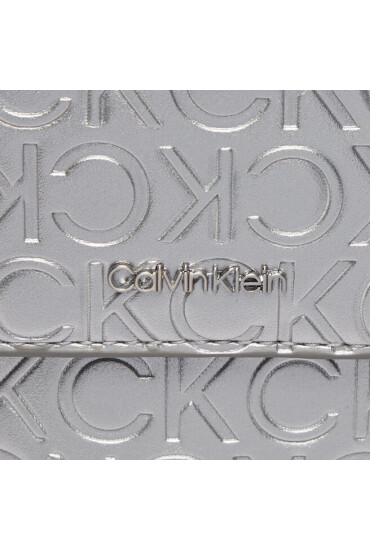 Calvin Klein Чантичка за телефон Ck Must Phone Pouch Xbody_Emb K60K611436 Сребрист - Mera.bg