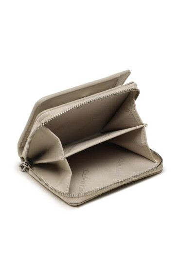 Calvin Klein Малък дамски портфейл Ck Must Wallet W/Flap Md-Emb Mn K60K610950 PEA - Mera.bg