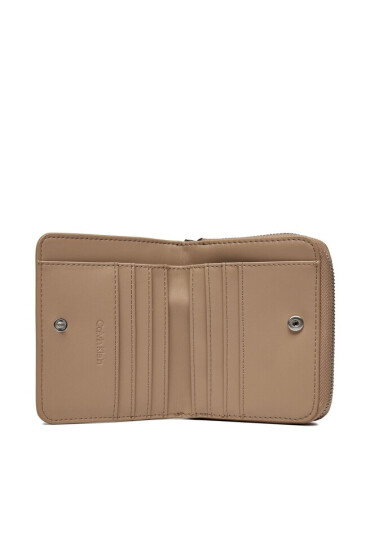 Calvin Klein Малък дамски портфейл Ck Must Z/A Wallet W/Flap Md K60K607432 Бежов - Mera.bg