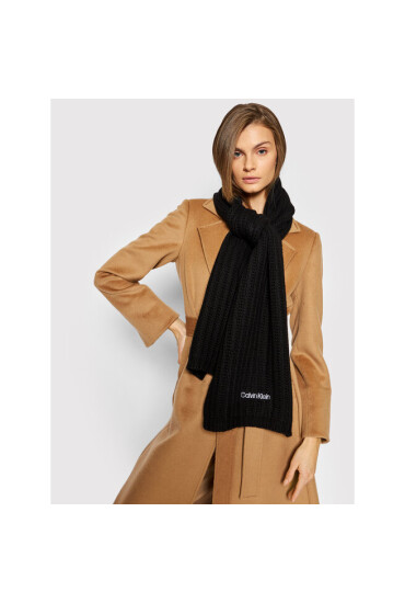 Calvin Klein Зимен шал Oversized Knit Scarf 30X180 K60K608496 Черен - Mera.bg