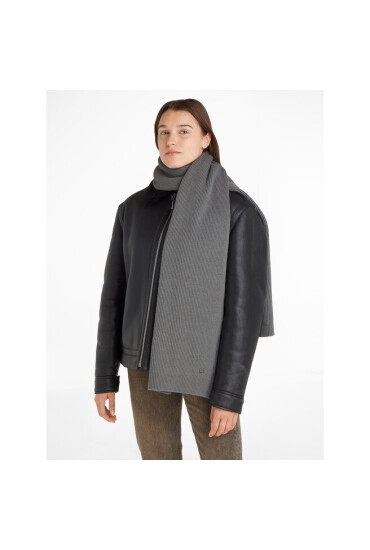 Calvin Klein Зимен шал Re-Lock Knit Scarf 30X180 K60K611128 Сив - Mera.bg