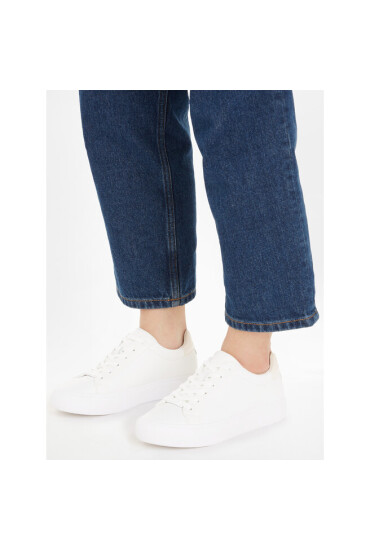 Calvin Klein Сникърси Vulc Lace Up HW0HW01681 White / Crystal Gray 0K7 - Mera.bg