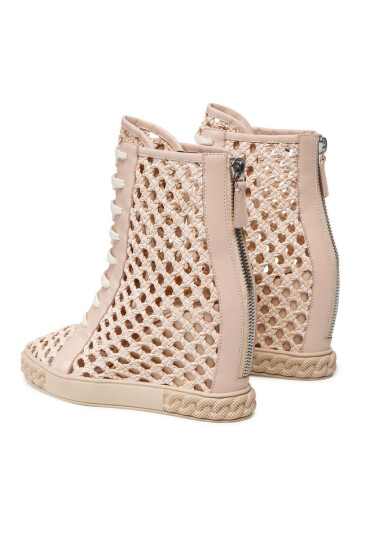 Casadei Сникърси - Mera.bg