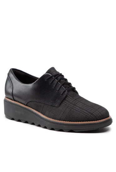 Clarks Обувки - Mera.bg