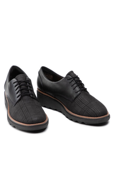 Clarks Обувки - Mera.bg