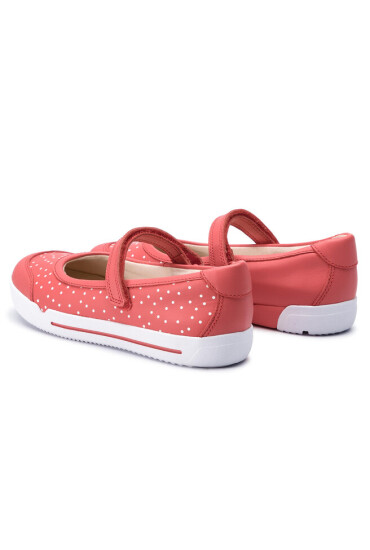 Clarks Обувки Emery Halo K 261411566 Coral Leather - Mera.bg