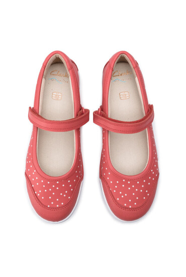 Clarks Обувки Emery Halo K 261411566 Coral Leather - Mera.bg