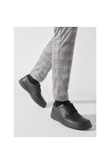 Clarks Обувки Nature 5 Lo 26168608 Черен - Mera.bg