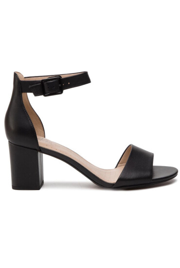 Clarks Сандали Deva Mae 261400074 Black Leather - Mera.bg