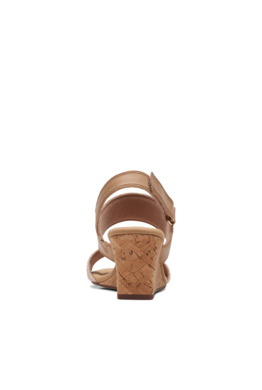 Clarks Сандали Kyarra Faye 26171239 Бежов - Mera.bg
