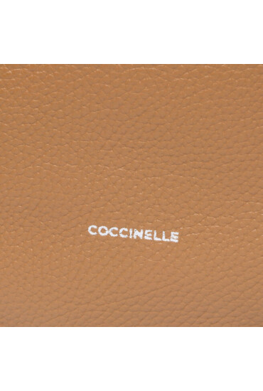 Coccinelle Дамска чанта MEF mintha E1 MEF 13 02 02 Nocciola W43 - Mera.bg